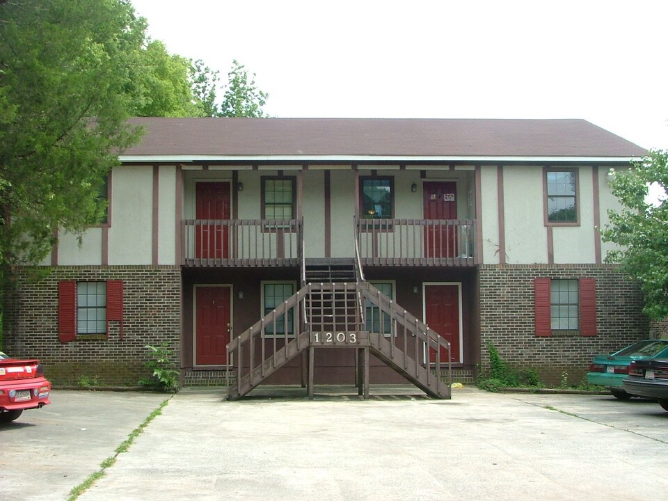 1203 North St in Decatur, AL - Building Photo