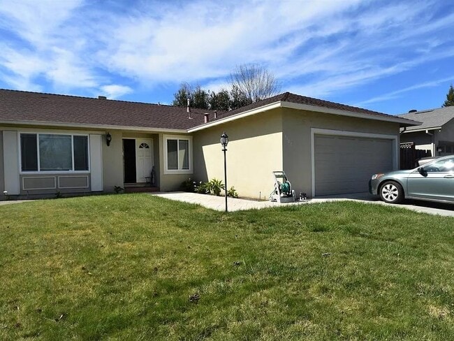 property at 4407 Jonquil Dr