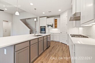 29003 Throssel Ln in San Antonio, TX - Building Photo - Building Photo