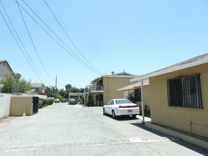 The Mountain View Apartments in El Monte, CA - Building Photo - Building Photo