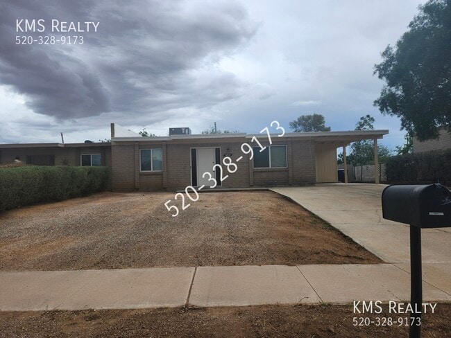 6814 E Barrow St in Tucson, AZ - Building Photo - Building Photo