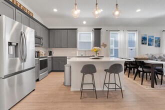 4733 Whaler in San Antonio, TX - Building Photo - Building Photo
