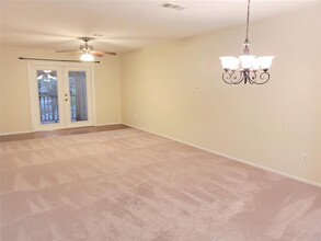 13008 Trail Hollow Dr in Houston, TX - Building Photo - Building Photo