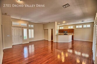 2701 Orchid Valley Dr in Las Vegas, NV - Building Photo - Building Photo