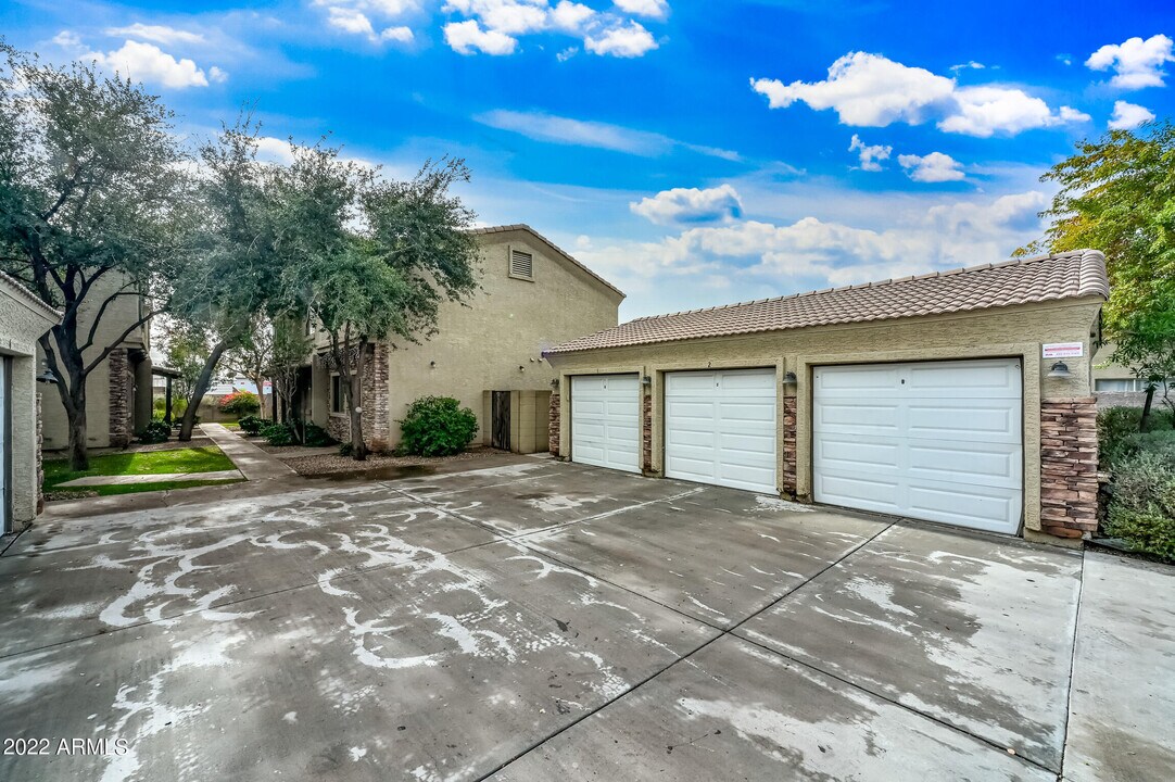 2419 W Vista Ave in Phoenix, AZ - Building Photo