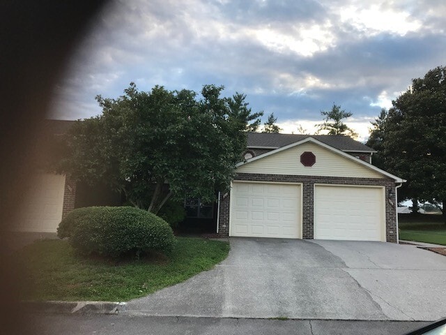 property at 1744 William Blount Dr