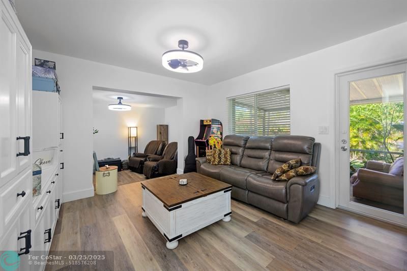 2626 Garfield St in Hollywood, FL - Foto de edificio