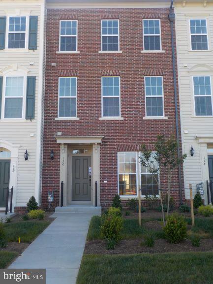 120 Apricot St in Stafford, VA - Building Photo