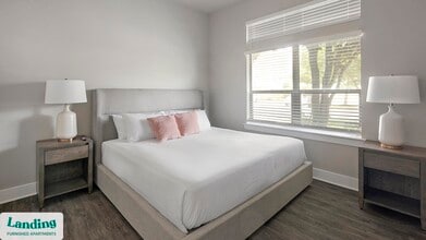 18101 Point Lookout Dr, Unit 156 in Houston, TX - Foto de edificio - Building Photo