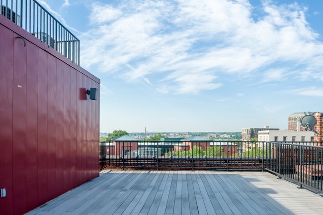 1877 Lofts in Richmond, VA - Foto de edificio - Building Photo