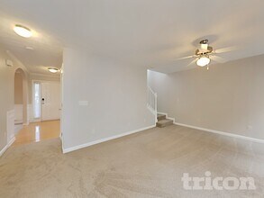 8274 Eastshore Dr in Union City, GA - Building Photo - Building Photo