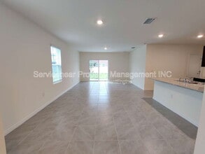 32614 Canyonlands Dr in Wesley Chapel, FL - Building Photo - Building Photo