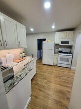 38 Grove St NE in Grand Rapids, MI - Building Photo - Building Photo