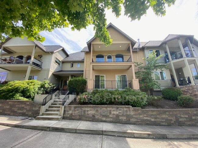 528 W Nevada St in Ashland, OR - Building Photo - Building Photo