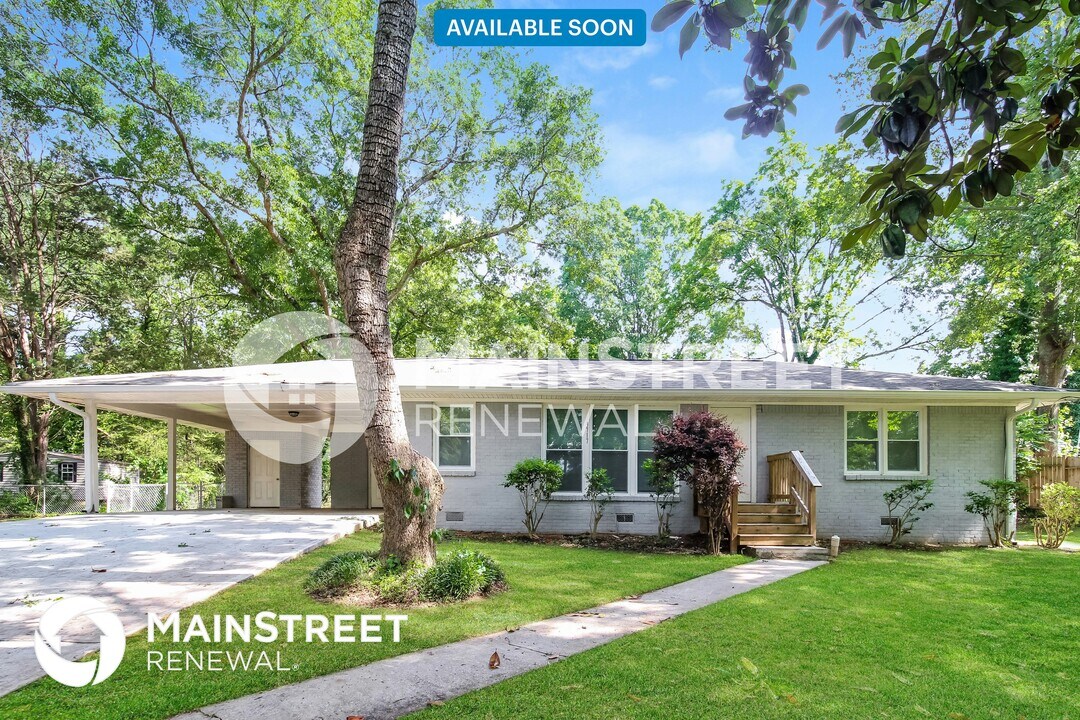 3717 Loren Dr in Decatur, GA - Foto de edificio