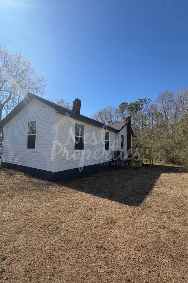 property at 1902 Vincent St