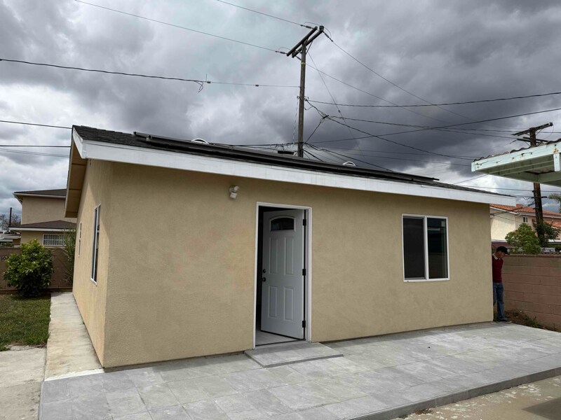 725 S Spruce St-Unit -B in Montebello, CA - Building Photo