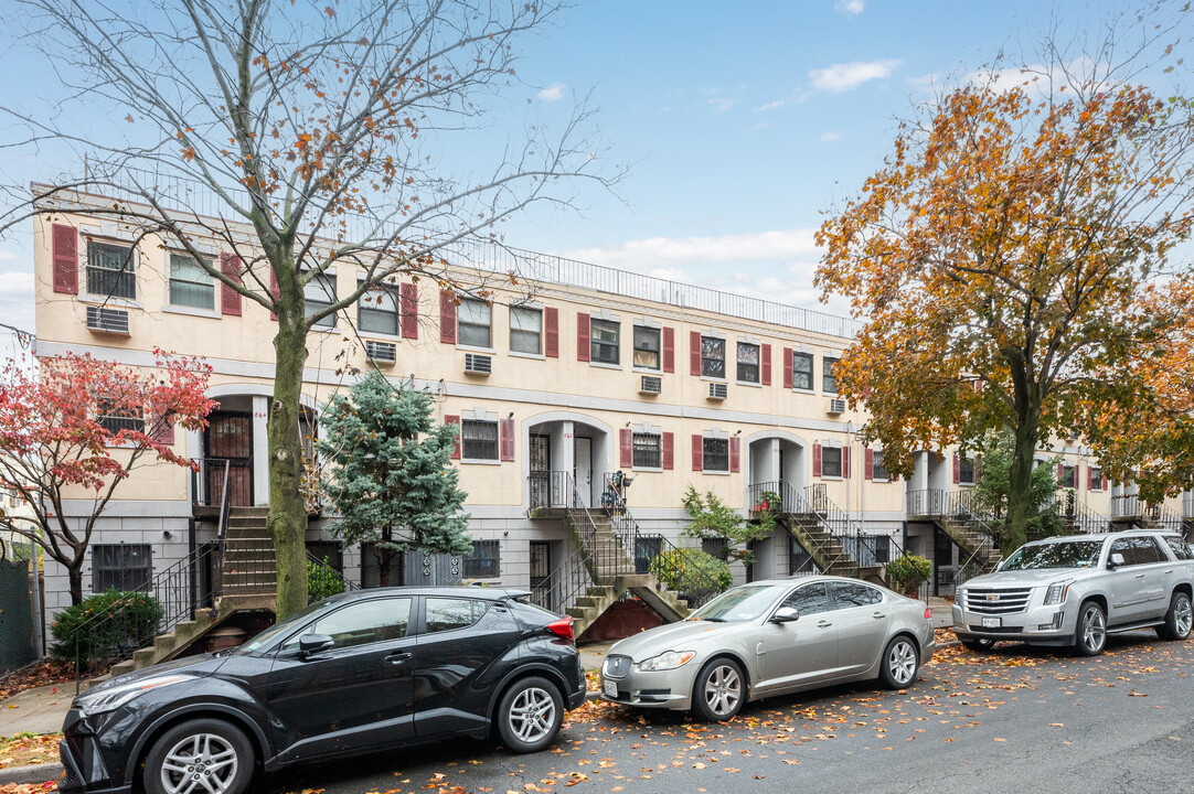 Leland Garden in Bronx, NY - Building Photo