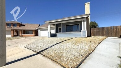 12288 Cobblestone Cir in Victorville, CA - Building Photo - Building Photo
