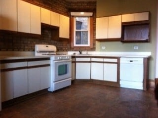 3511 N Sheffield Ave, Unit 2