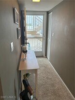 1021 3rd St S in Naples, FL - Building Photo