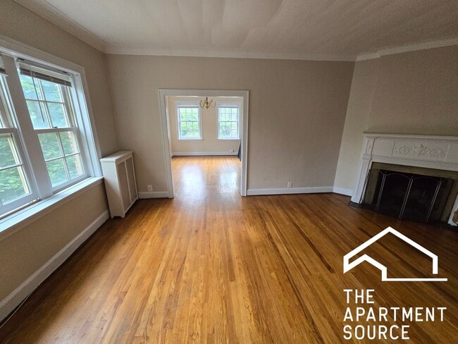 property at 1454 Oak Ave