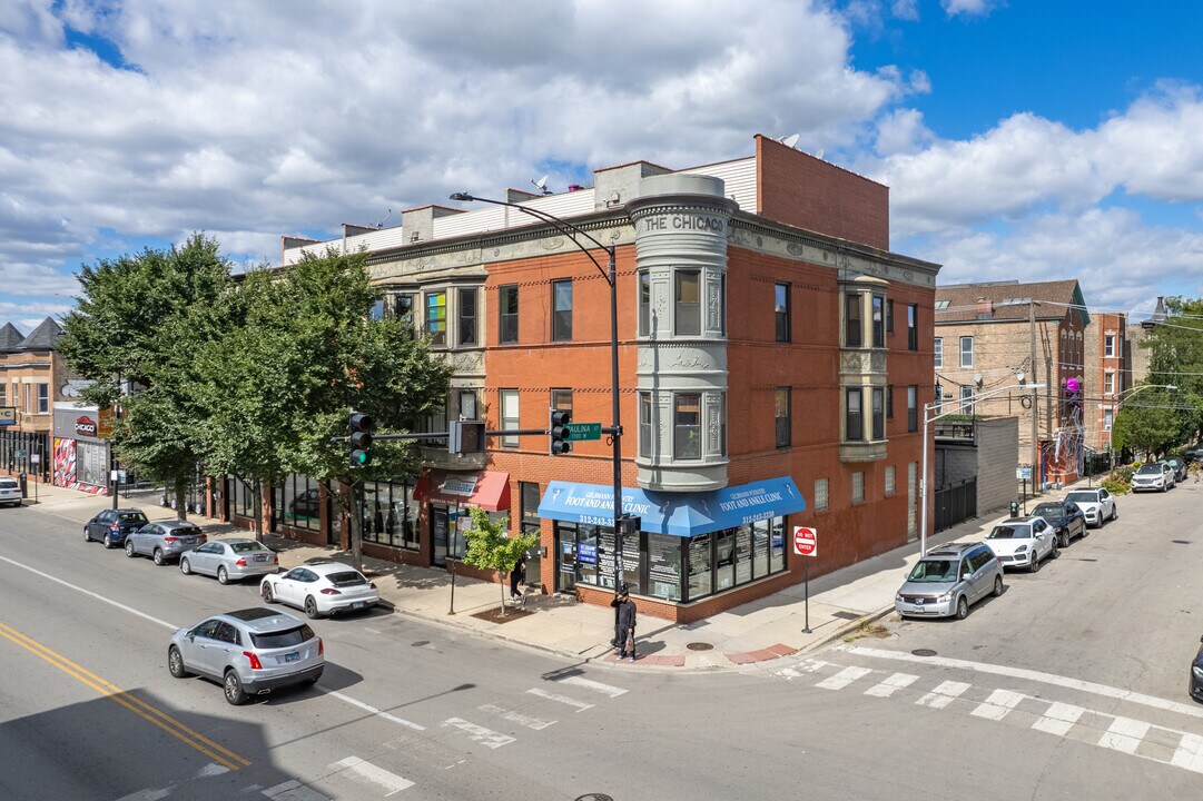 1700-1708 W Chicago Ave in Chicago, IL - Foto de edificio