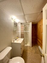 34 Chetwynd Rd, Unit 1 in Somerville, MA - Building Photo - Building Photo