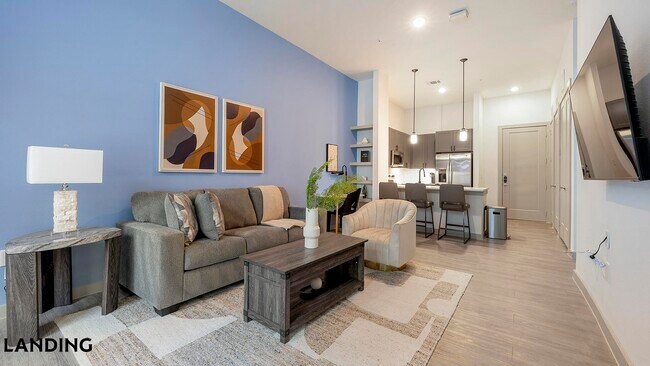 3706 Goodwin Ave in Austin, TX - Foto de edificio - Building Photo