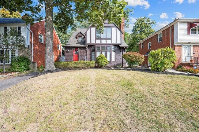 property at 3829 Washington Blvd