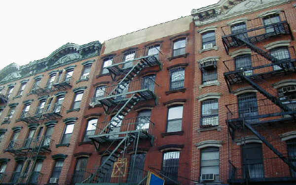 30 Allen St in New York, NY - Building Photo - Building Photo