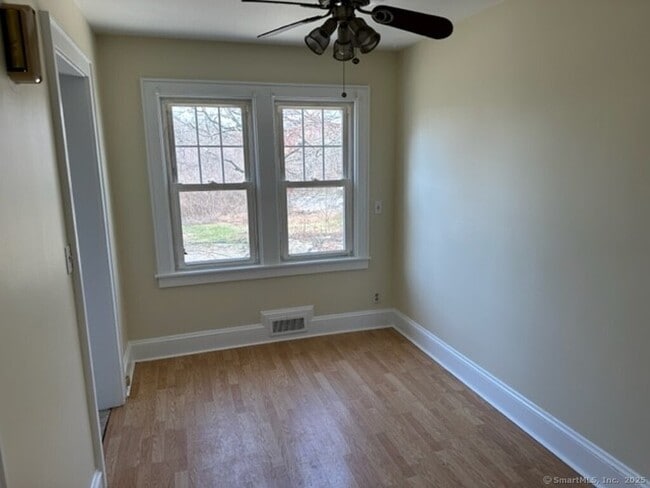 1241 Wolcott Rd in Wolcott, CT - Building Photo - Building Photo