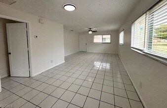 3747 SW Santa Barbara Pl in Cape Coral, FL - Building Photo - Building Photo