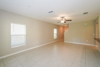 7324 Spring Snowflake Ave in Palm River-Clair Mel, FL - Building Photo - Building Photo