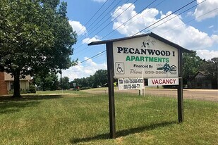 502 W Main St in Whitehouse, TX - Building Photo