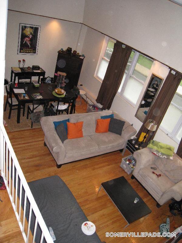 108 Central St in Somerville, MA - Foto de edificio - Building Photo