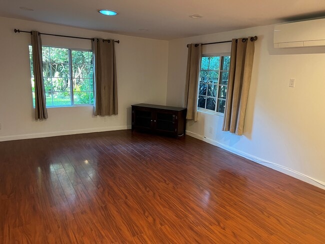 2715 Aqua Verde Cir, Unit Guesthouse