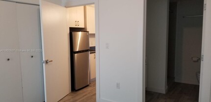 1035 Euclid Ave in Miami Beach, FL - Building Photo - Building Photo