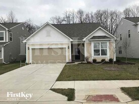 4653 Rainwater Ln in Whitestown, IN - Building Photo