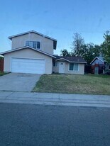 6870 Butterball Way in Sacramento, CA - Building Photo