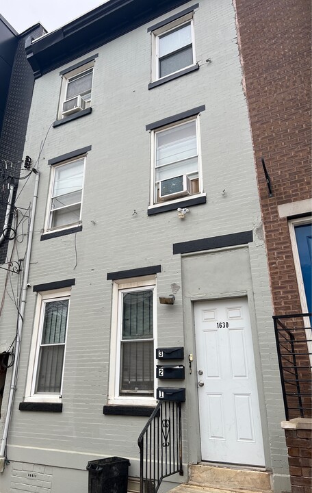 1630 N Sydenham St, Unit 1 in Philadelphia, PA - Foto de edificio