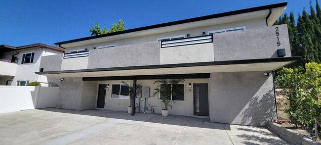 2515 Foothill Blvd, Unit 2515 A-B, Unit 2515 A-B