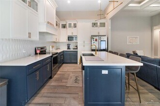 24 Water Lily Ave in McAllen, TX - Building Photo - Building Photo