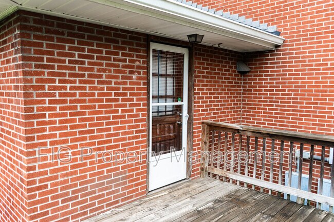 property at 2152 Dandridge Ave