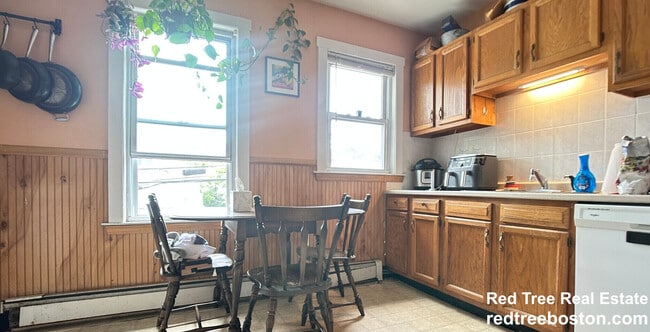 3 Holman St, Unit 2