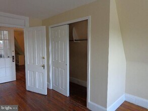 25 Montrose Ave in Bryn Mawr, PA - Building Photo - Building Photo