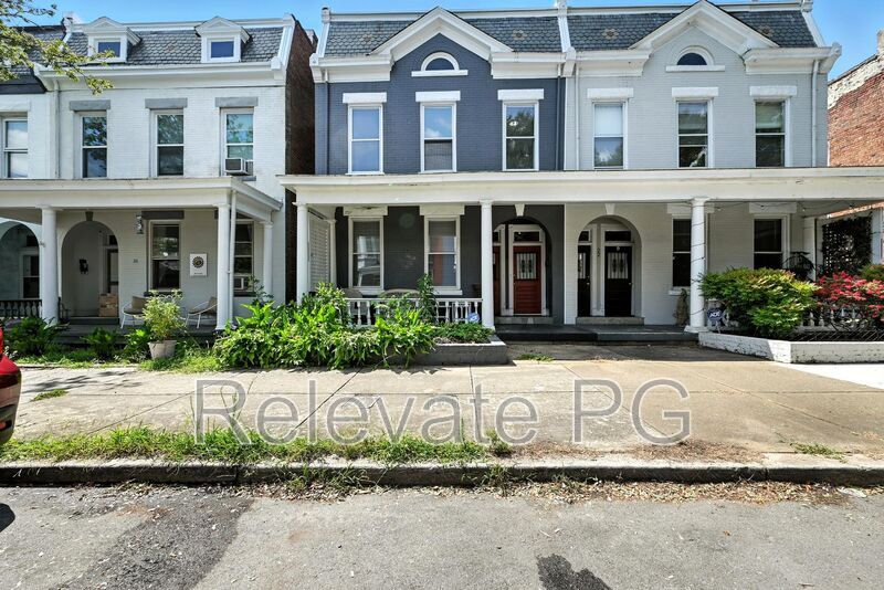 24 S Davis Ave in Richmond, VA - Building Photo