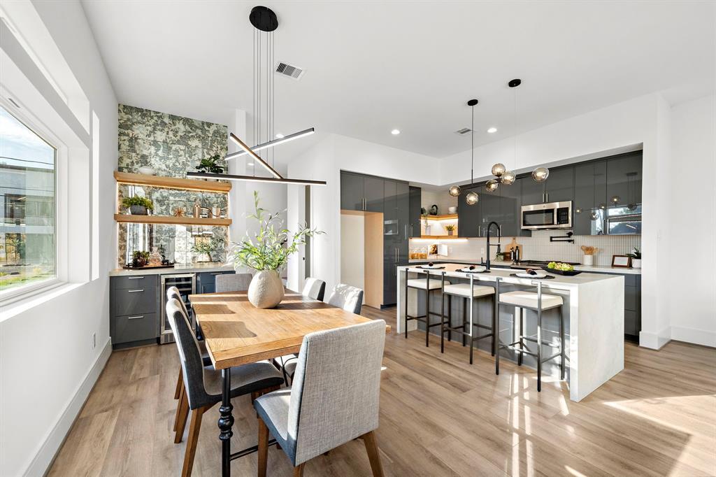 4213 Nichols St in Houston, TX - Building Photo