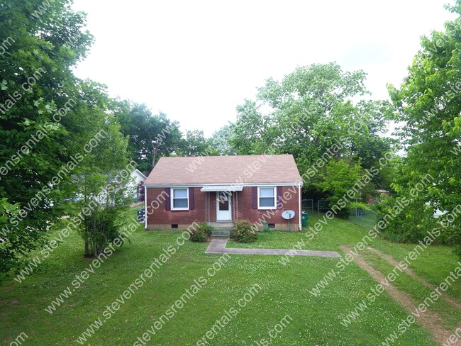 property at 721 Blackstone Ave