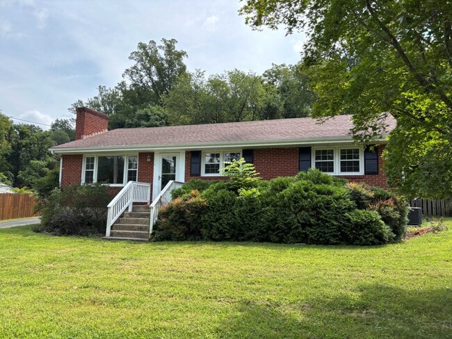 property at 833 Clearwater Ave